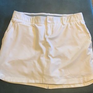 UNDER ARMOUR WOMENS WHITE SKIRT SZ 6